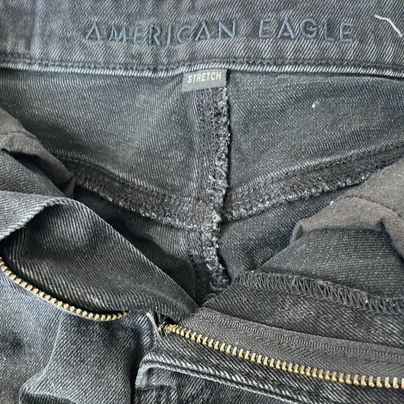 Black American Eagle Distressed Denim Shorts | Size 2 - Picture 3 of 4